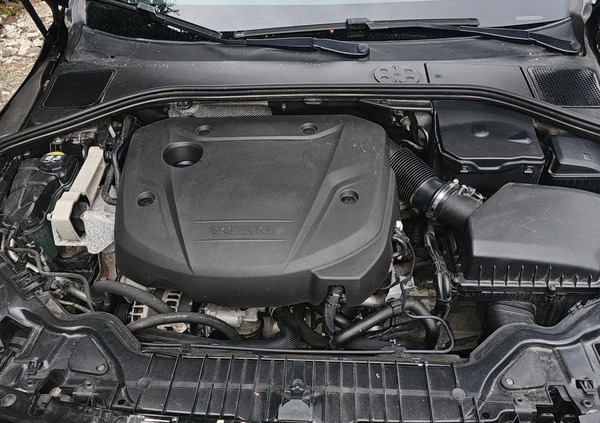 Volvo V60 cena 41800 przebieg: 193500, rok produkcji 2015 z Bytom małe 407